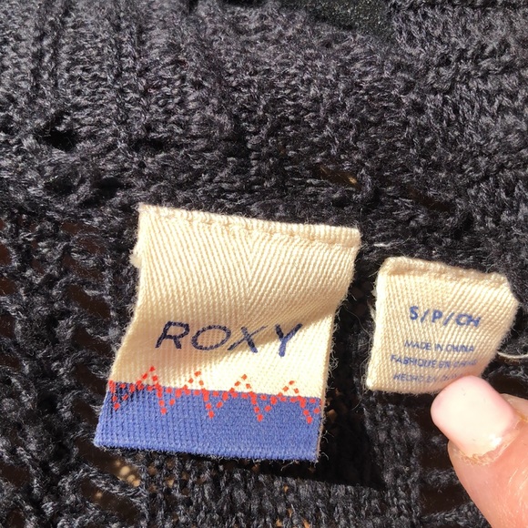 Roxy Cardigan - Picture 3 of 5